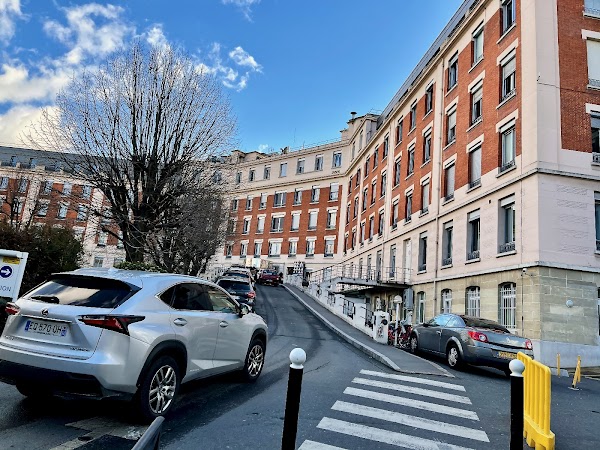 American Hospital of Paris