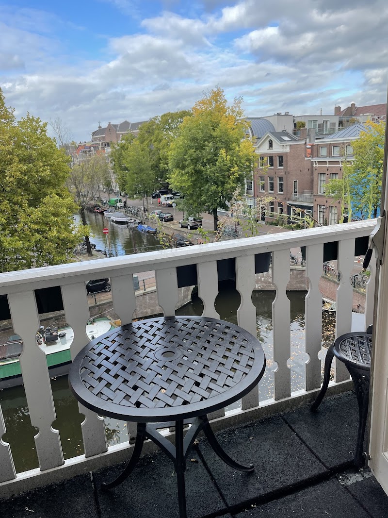 Amsterdam Canal Hotel