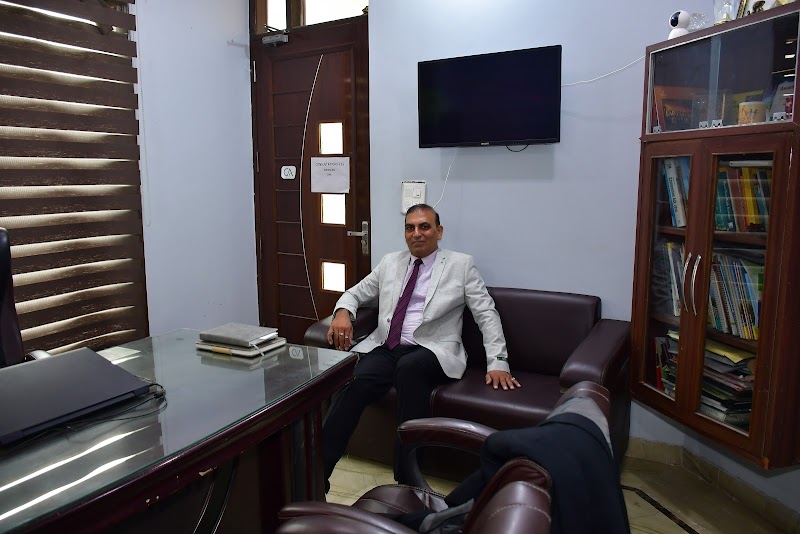 Arora Rajiv & Associates - Chartered Accountant