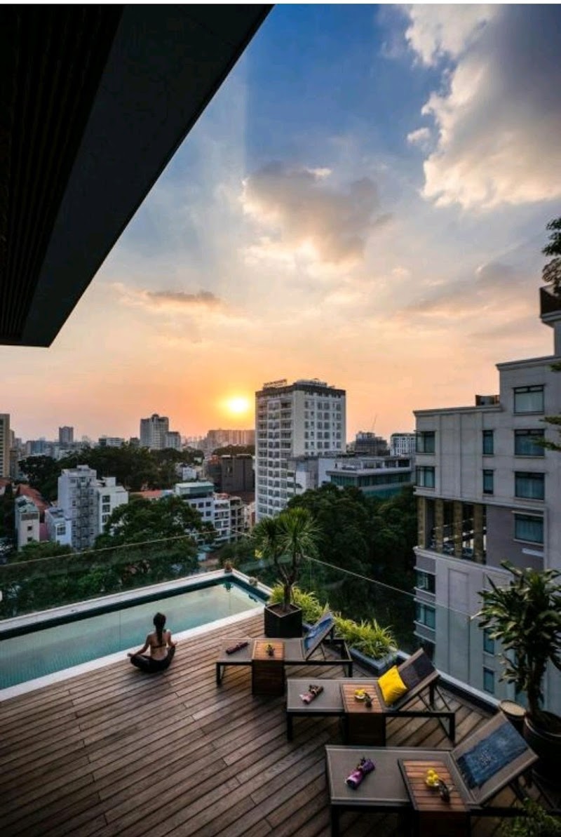AU LAC LEGEND HOTEL