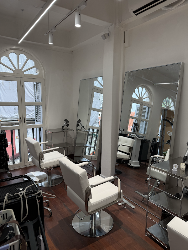 AUGUST Hair Salon