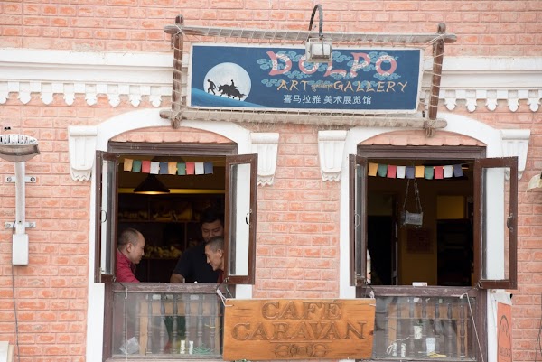 Caravan Cafe & Rooftop