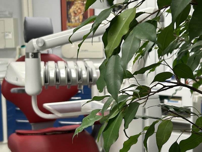 Dental Center Dekie / Dentist - Ixelles, Brussels