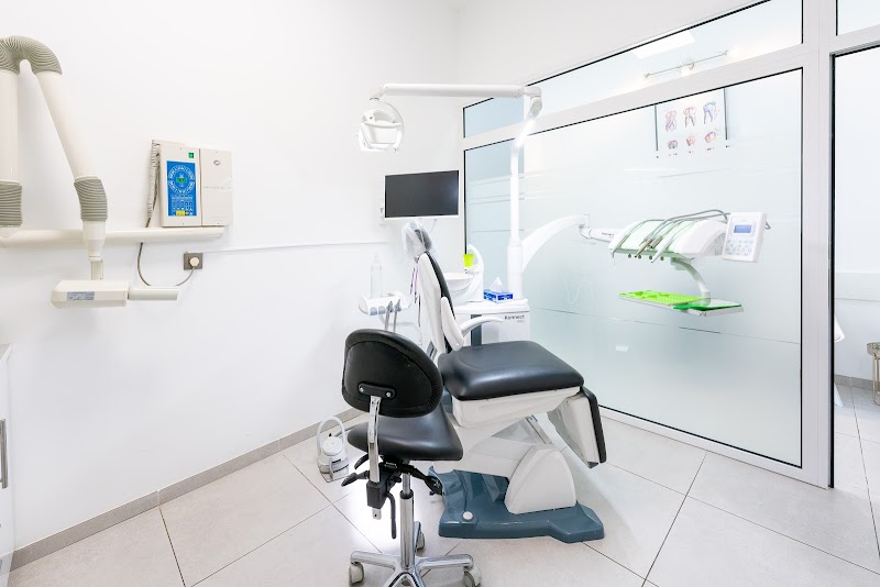 Dentiste Bruxelles | Clinique dentaire Lemonnier