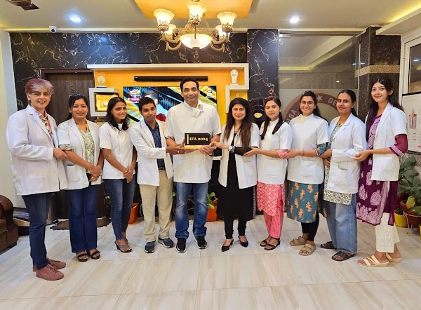 Dr Abhinav Singh Best Dentist