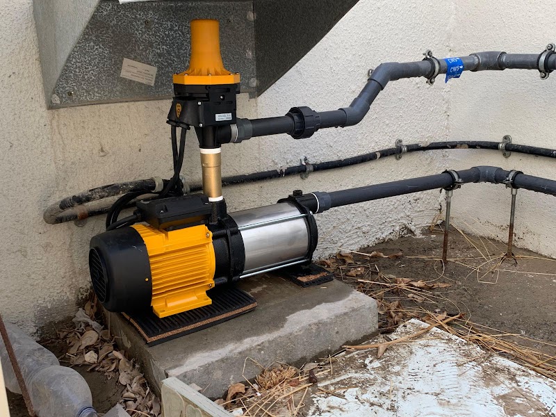 Emergency Plumber in The Springs | Emergency Water Pump Repair Dubai | Apex Facilities Maintenance LLC