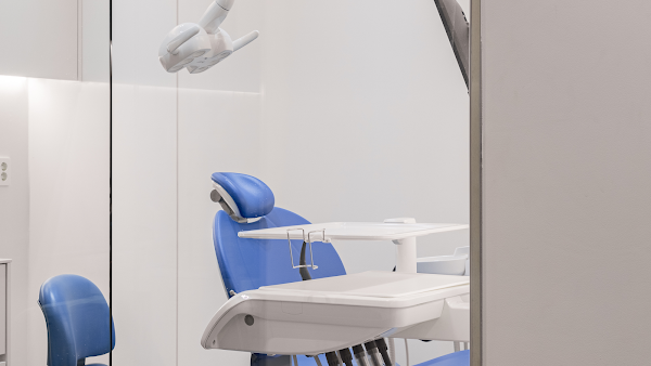 Esarang Dental Clinic [이사랑치과의원]