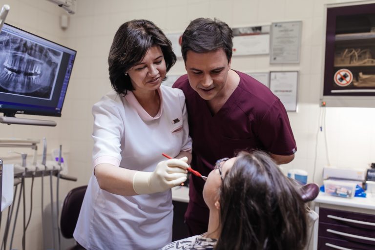 "Esta" - Esteticheskaya Stomatologiya