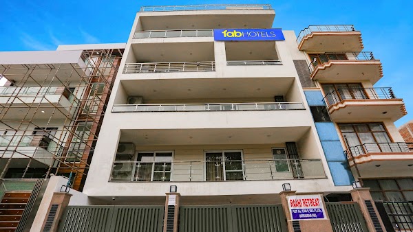 FabHotel Raahi Retreat Hotel in Sector 31