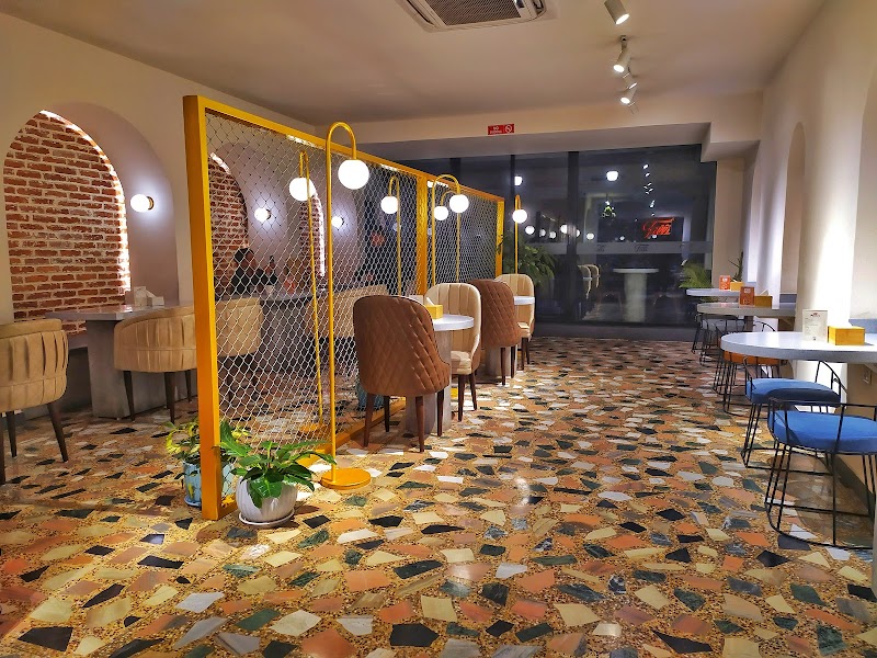 FiLLi Cafe | Lazimpat - Kathmandu