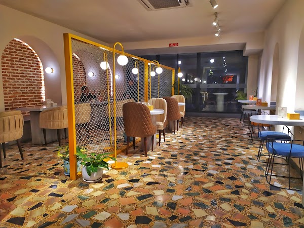 FiLLi Cafe | Lazimpat - Kathmandu