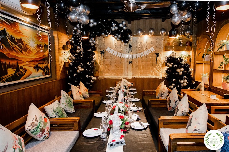 Fresh Elements Restaurant & Bar