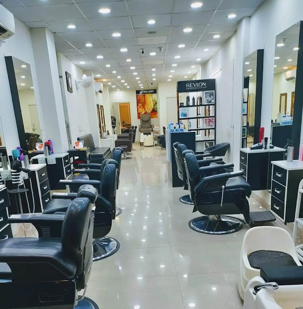 Hair & Craft Unisex Salon