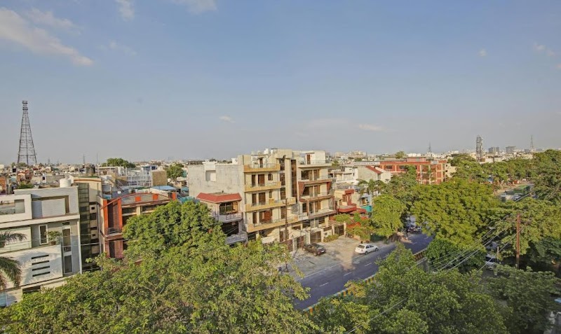 Hotel Aviraj Noida