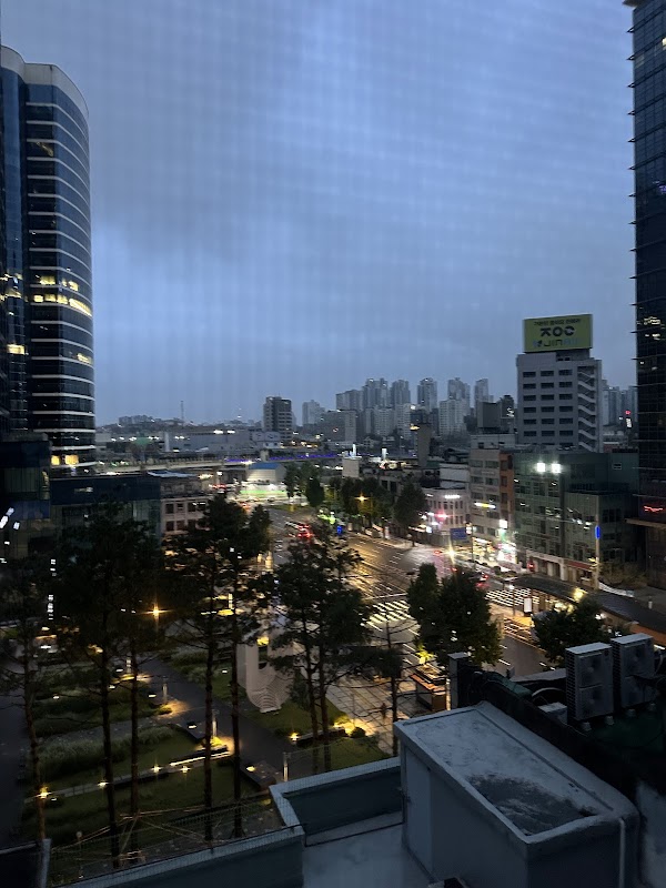 Hotel Less Seoul