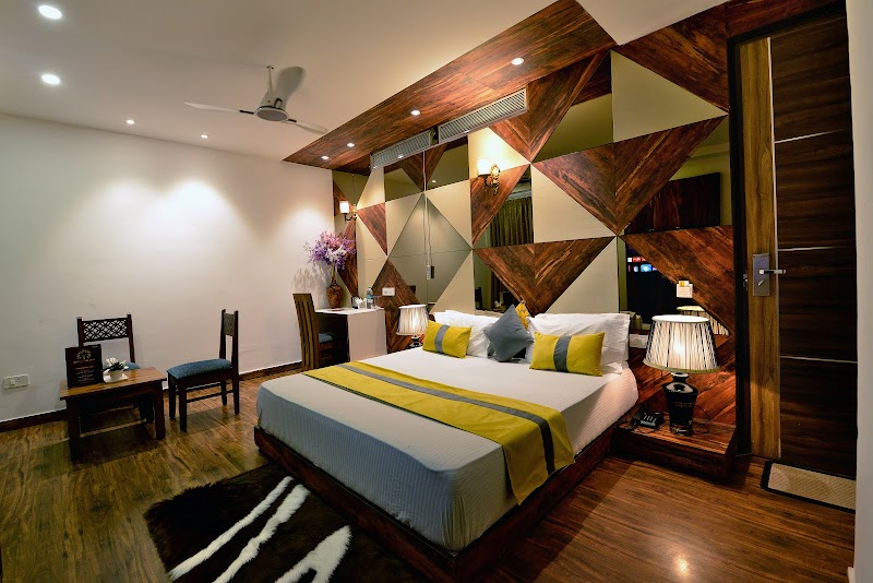 Hotel The Yellow