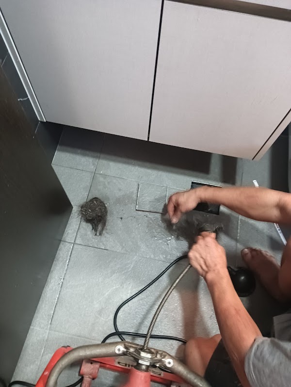 HW Singapore Licensed Plumber
