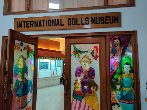 International Dolls Museum