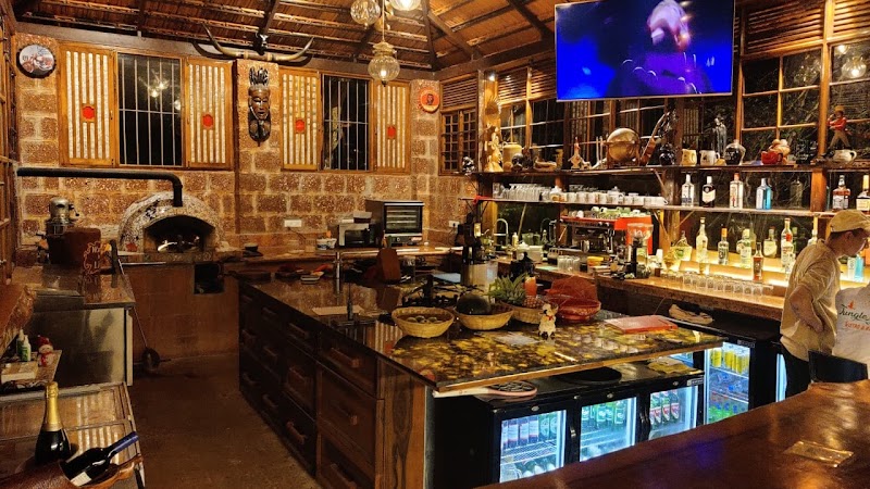 Jungle Café - Bistro & Bar