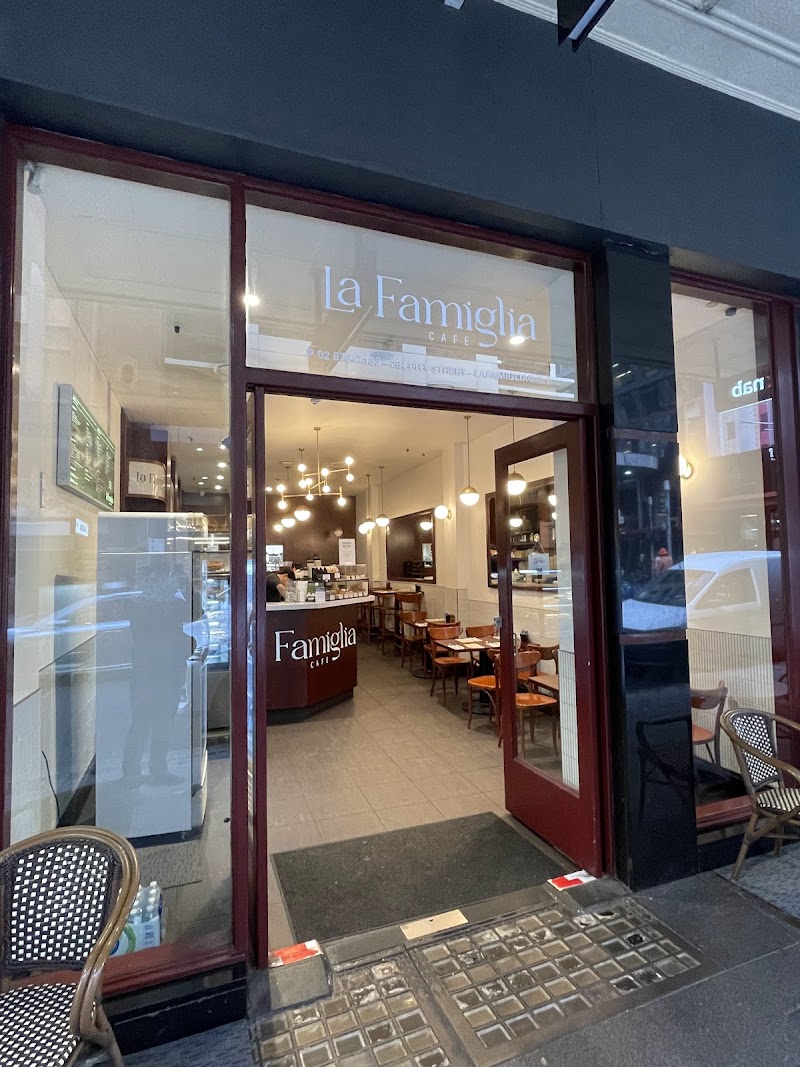 La Famiglia Cafe