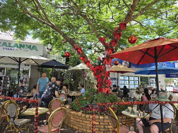 Le Jardin Cafe Restaurant