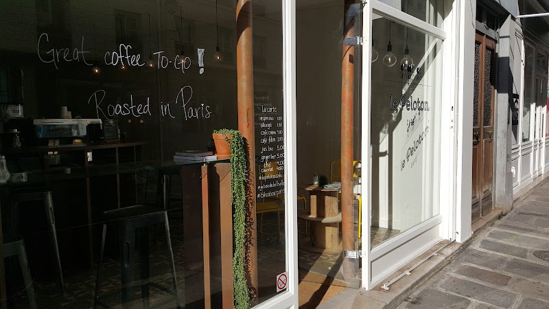 Le Peloton Café