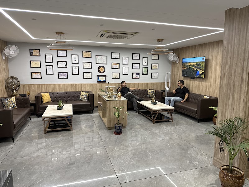 LifeCare Dental Clinic and Dental Implant Centre | Best Dentist and Dental Clinic in Panchkula & Chandigarh