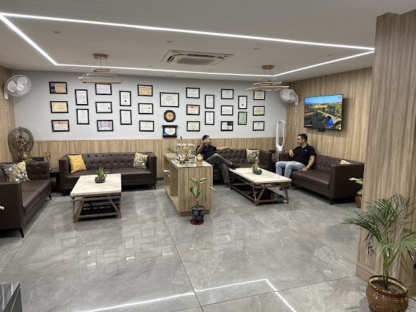 LifeCare Dental Clinic and Dental Implant Centre | Best Dentist and Dental Clinic in Panchkula & Chandigarh