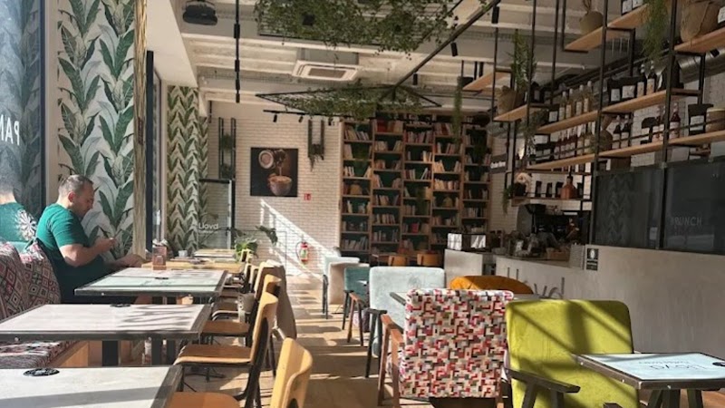 Lloyd Coffee Eatery - Impératrice