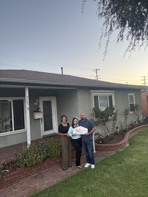 Los Angeles Realtors-Nahed & Krys Benyamein's Estate of Grace Real Estate