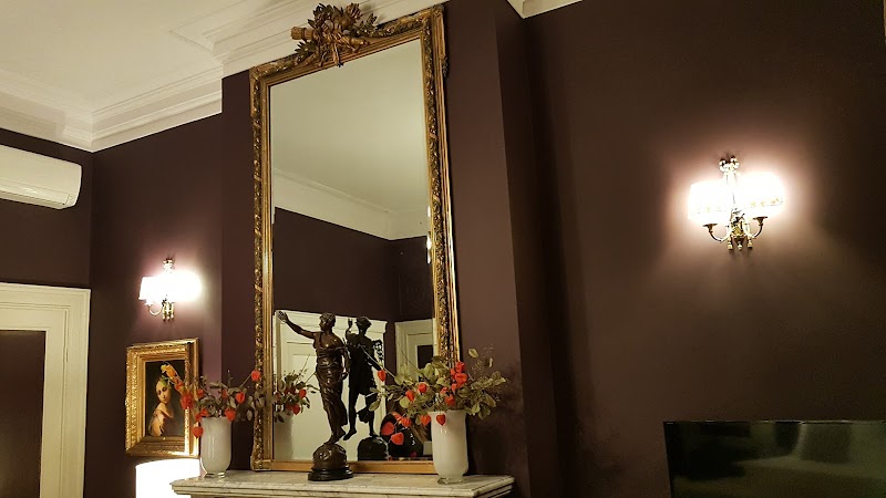 Louise sur Cour - Maison d'hôtes - Guest House