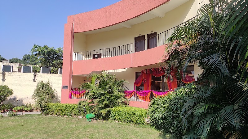 Magpie Tourist Resort