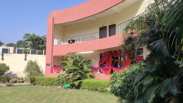 Magpie Tourist Resort