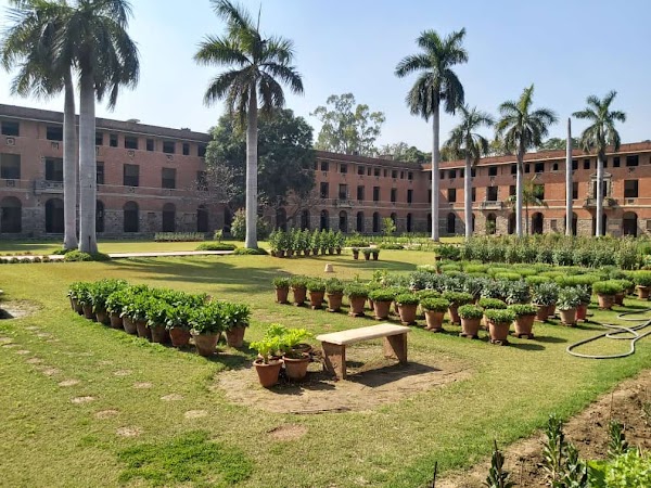 Miranda House–Delhi University (MH–DU)