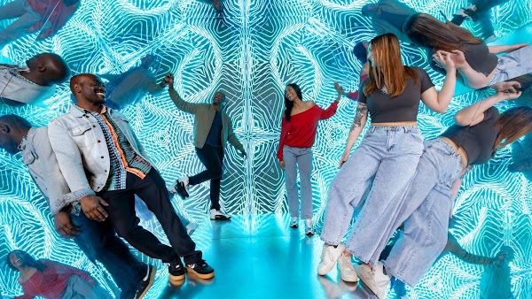 Museum of Illusions
