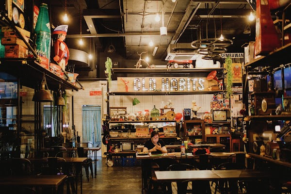Old Habits Cafe