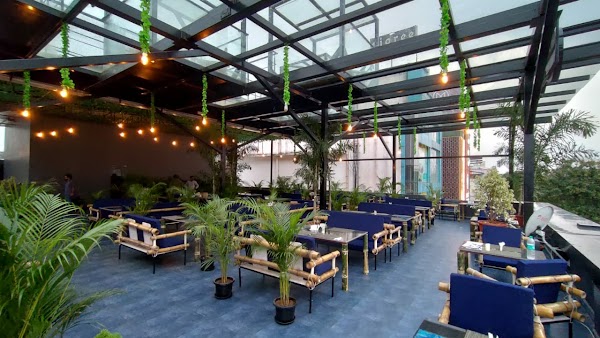 On DE Roof Restaurant (chennai)