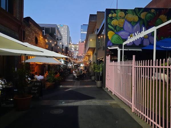 Peel St