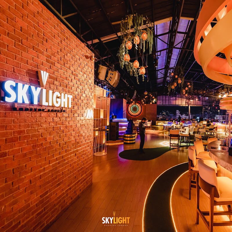 Skylight Phuket Rooftop & Lounge