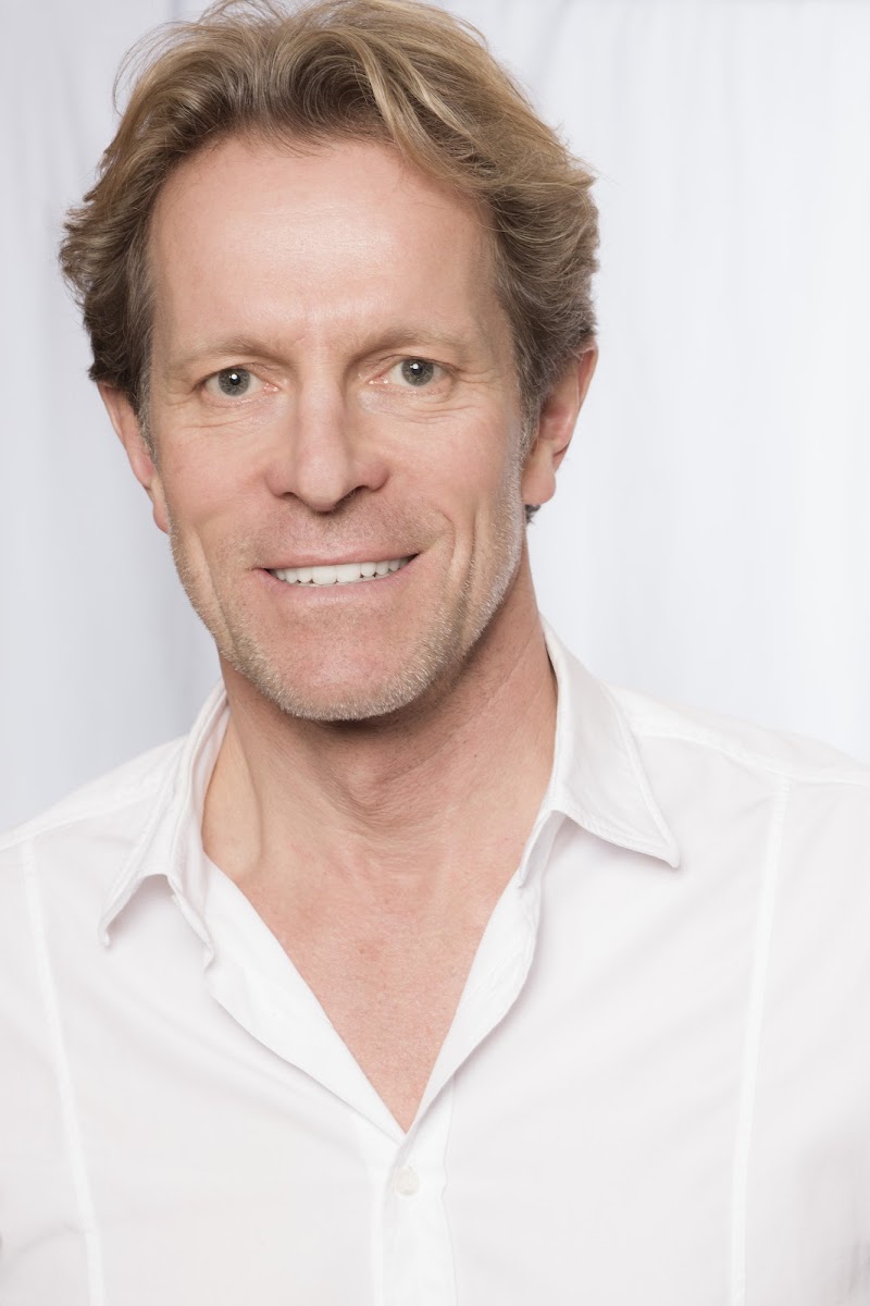 smile forever - Dentist Dr. Desmyttere MSc
