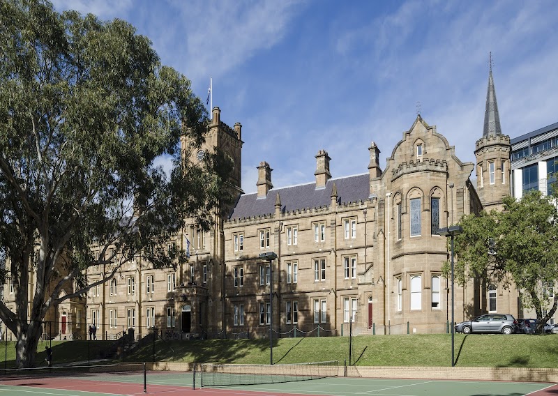 St Andrew's College