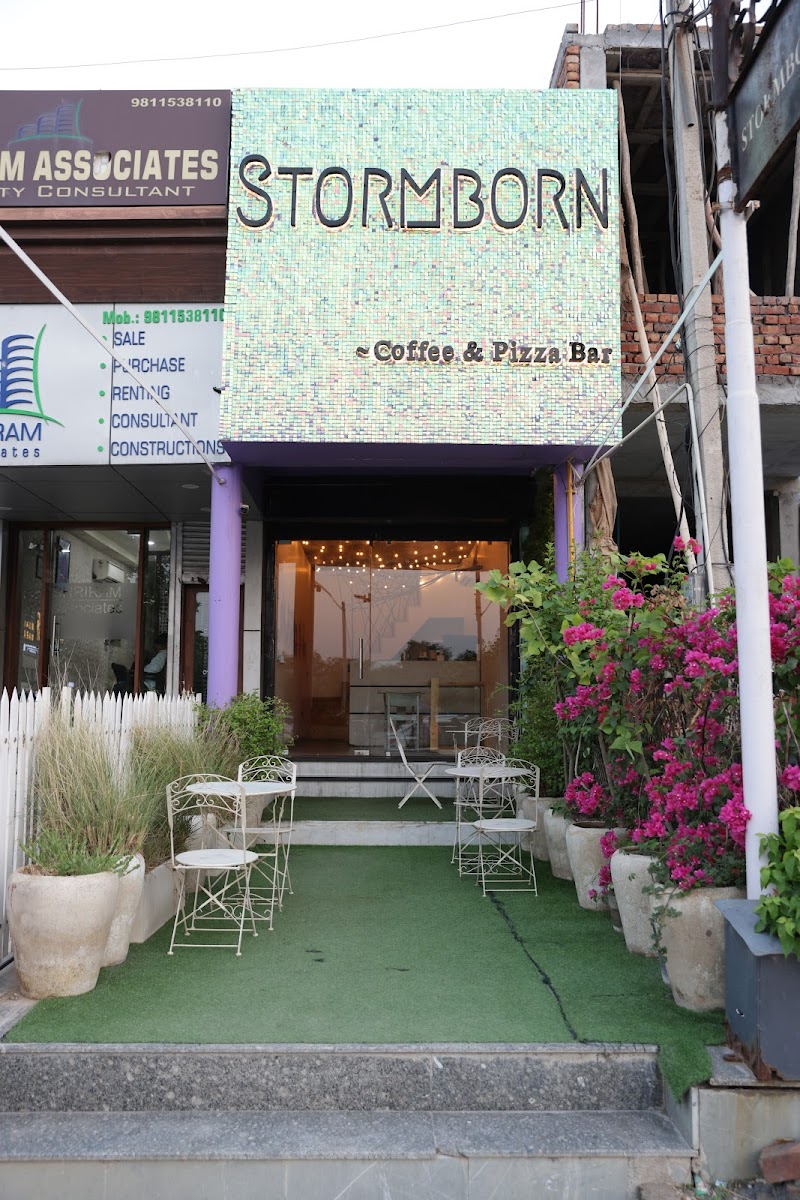 STORMBORN Cafe
