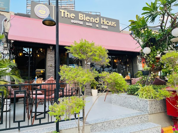 The Blend Haus Coffee Bar & Dine - Gomti Nagar