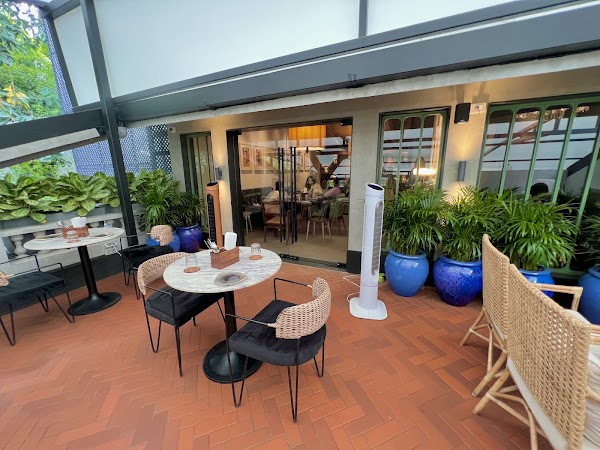 The Entrance Cafe
