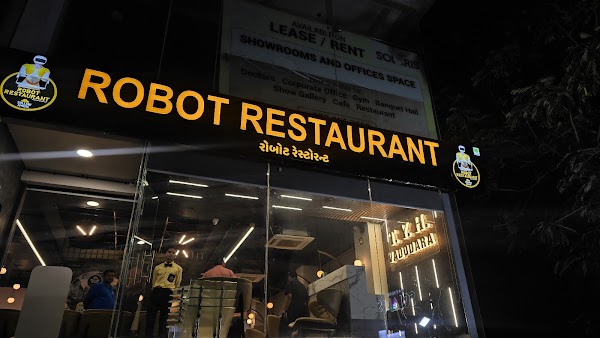 THE ROBOT RESTAURANT VADODARA - THE YELLOW HOUSE