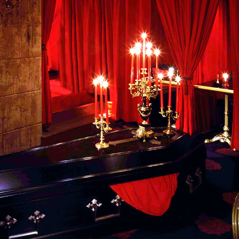 Vampire Café