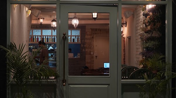 Victoria's Boutique Café