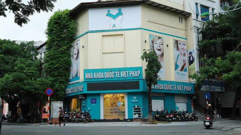 Viet Phap International Dental Clinic . (Nha khoa Quốc Tế Việt Pháp 29 Nguyễn Du - Nha Khoa Uy Tín Hà Nội)