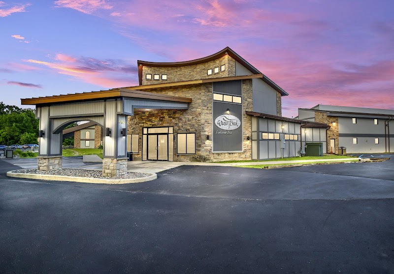 WaterBird Lakeside Inn