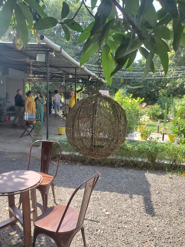 Woodbond Cafe